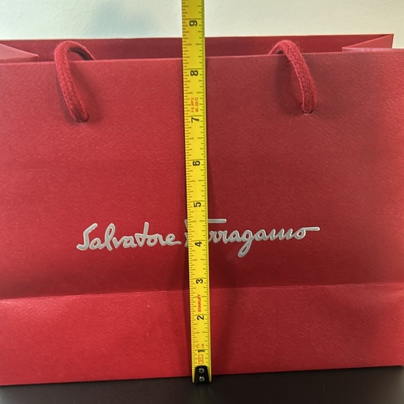 Salvatore Ferragamo gift bag small size - Picture 7 of 7